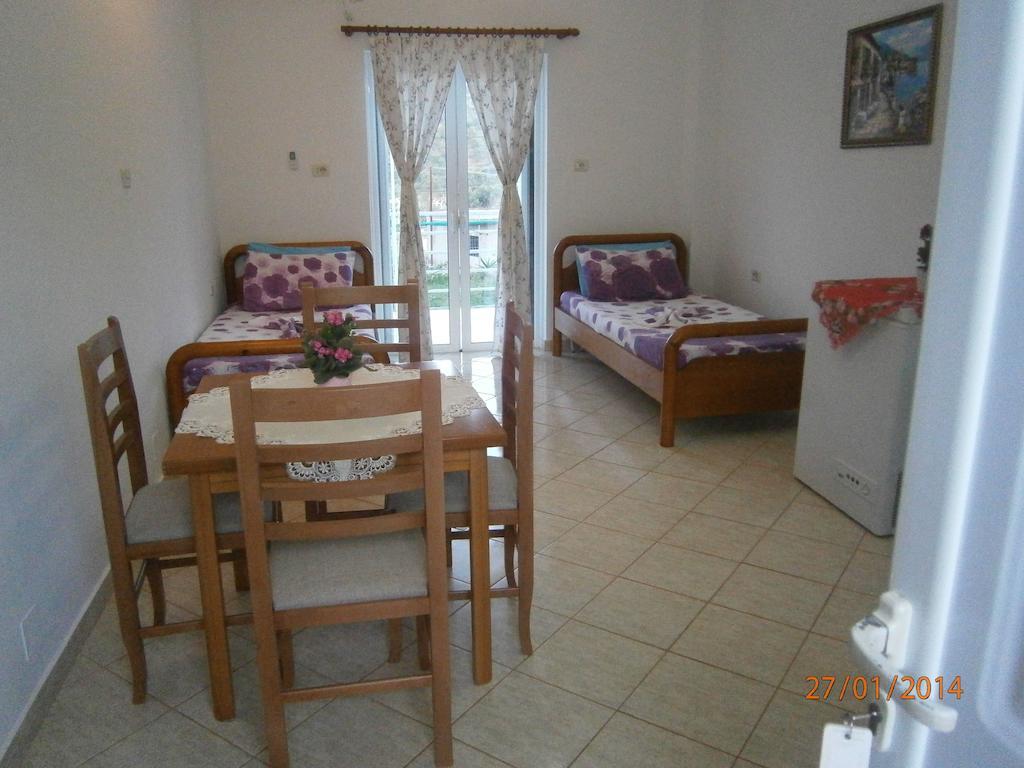 Apartments Cerro Ksamil Bilik gambar